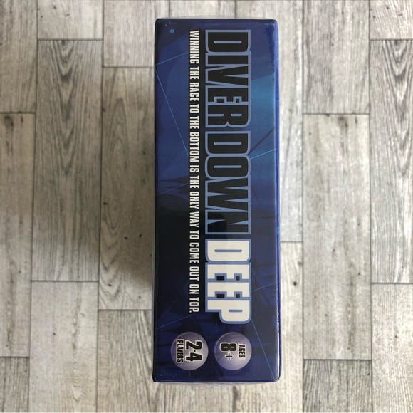 Tops Games - Diver Down Deep 2-4 Players Ocean Sea Diving  Simulation Card Game - Picture 5 of 11